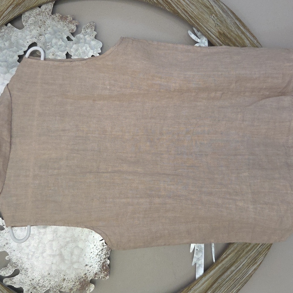 Tan Linen Vest - Picture 2 of 5